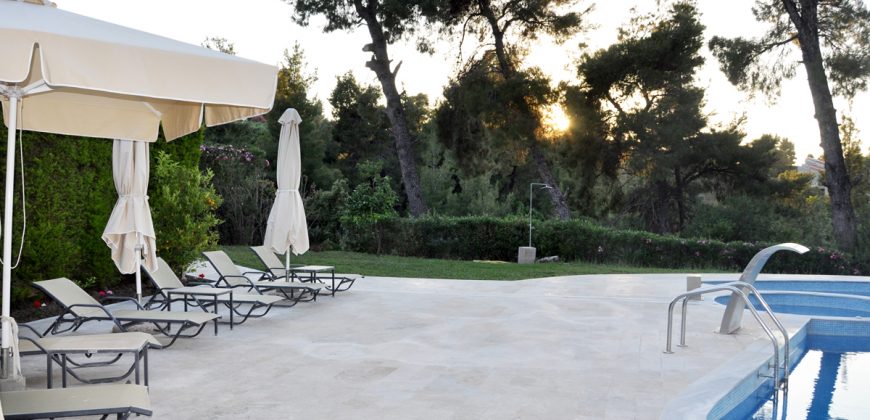 High End Villa in Luxury Complex