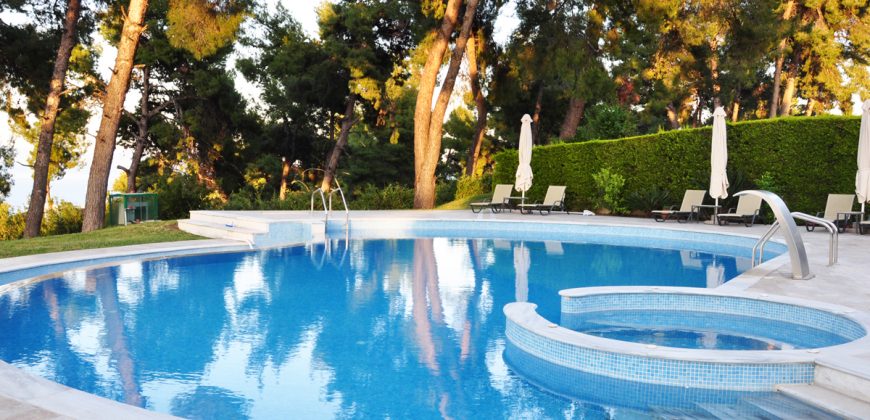 High End Villa in Luxury Complex