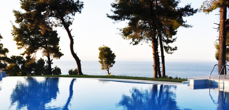 High End Villa in Luxury Complex
