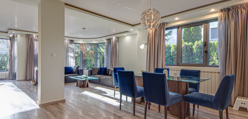 Spacious family home in prestigious gated complex