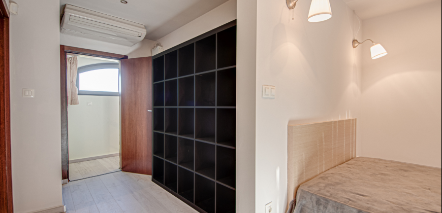 Spacious family home in prestigious gated complex