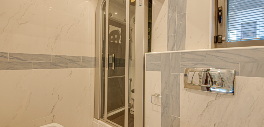 Spacious family home in prestigious gated complex