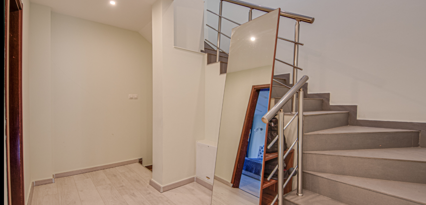 Spacious family home in prestigious gated complex