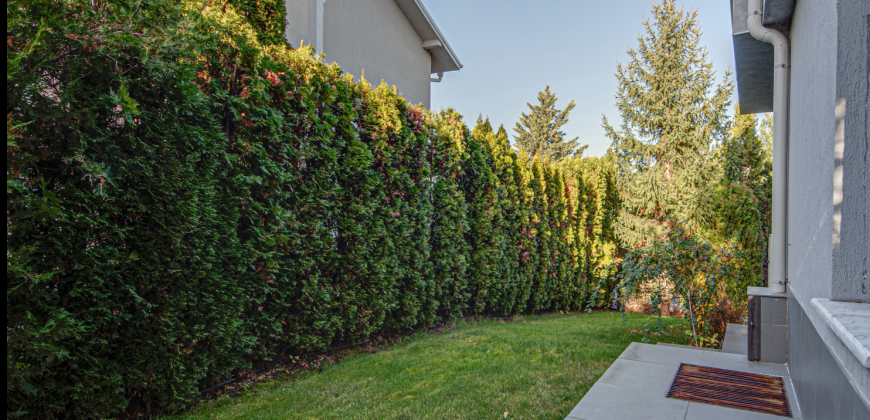 Spacious family home in prestigious gated complex