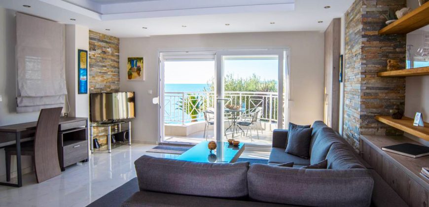Modern Maisonette with private beach